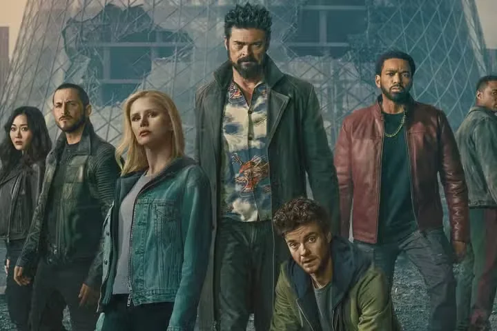 Superhero Brutality and Sitcom Nostalgia Collide in This Weekend's Streaming Lineup