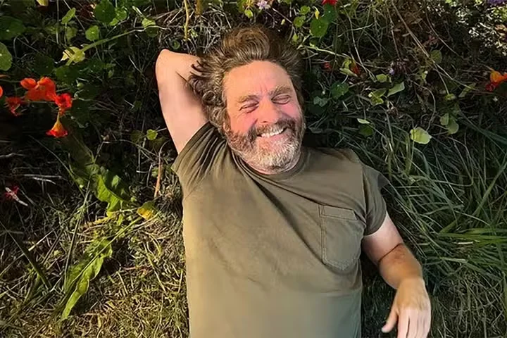 Zach Galifianakis Returns to Television While the Stranger Things Universe Sort of Reopens